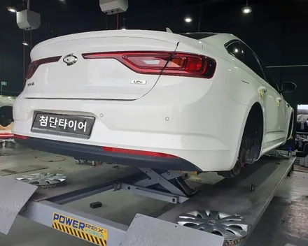 [첨단타이어] 르노삼성 SM6 17인치 깡통휠->18인치 휠타이어 인치업!! / 전주