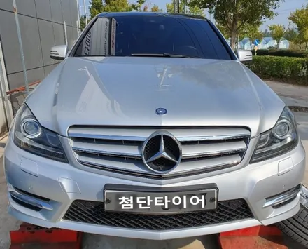 [첨단타이어] 벤츠C200 순정18인치 다이아몬드컷팅 휠복원 - / 전주