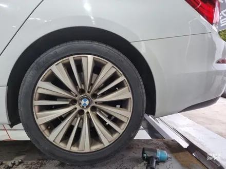 [전주 휠복원 첨단타이어] BMW GT 순정19인치-> 휠타이어튜닝(BMW GT 순정휠 커스텀 복원휠+2454519 2754019 금호 솔루스 TA51정읍익산김제군휠복원,대전휠광주 / 전주