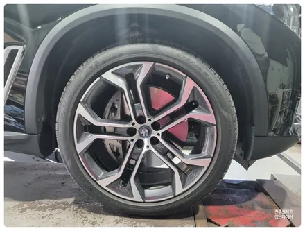 [전주 휠복원 첨단타이어] BMW X5 순정21인치 휠스크래/다이아몬드컷팅 휠복원 정읍휠복원,대전휠광주휠,충북충남휠,전주자동차휠,광주휠복원, 김제휠복원,군산휠복원,전주자동차휠인치업 / 전주
