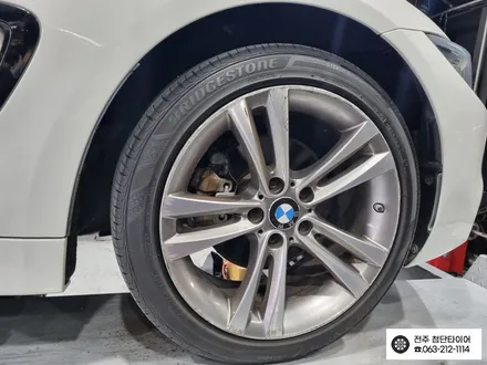 [전주김제 휠복원 첨단타이어]BMW420d 순정18인치 컷팅휠->BMW 441M 순정18인치 블랙스퍼터링복원휠+ 2254518 라우텐타이어!광주대전휠복원 군산휠복원,충남충북휠복원 / 전주