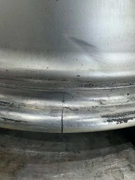 [전주 휠복원/휠수리 첨단타이어] 르노삼성 SM7 18인치 사제휠 크랙수리 \'레이저용접\' 전주휠수리,휠크랙,휠굴절,휠튜닝,인치업튜닝,커스텀휠복원,캘리퍼도색,브레이크튜닝,휠타이어 / 전주