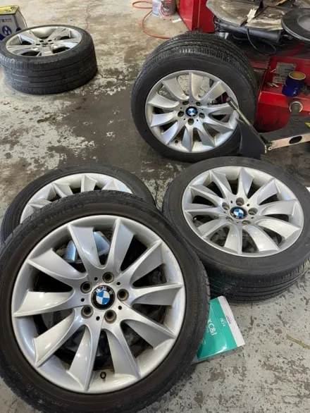 휠복원/수리 첨단타이어] BMW 520d 순정 18인치 터빈 도장휠⇨BMW 441M 순정 18인치 블랙스퍼터링크롬 커스텀복원휠 김제익산군산휠복원,대전광주휠복원,여수목포휠복원 / 전주