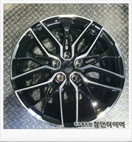 [전주휠복원 첨단타이어]2020 올뉴K5 순정19인치 휠복원휠수리 -정읍익산김제군산휠복원,대전휠광주휠,충북충남휠,전주튜닝,중고휠,전주브레이크튜닝,여수목포휠,휠수리,전주휠타이어인치업 / 전주