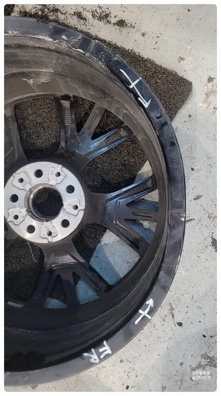 [전주 휠복원 첨단타이어]BMW530i 순정19인치 휠굴절-> 순정복원휠 교체튜닝!-정읍익산김제군휠복원,대전휠광주휠,충북충남휠,전주자동차튜닝,중고휠타이어남원휠,사제휠,군산휠복원도색 / 전주