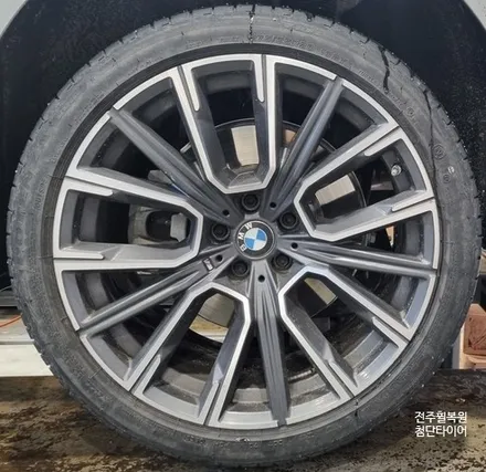 [전주 휠복원 첨단타이어] BMW730d 순정20인치->19인치 인치다운(BMW730d 순정휠+스노우타이어)정읍익산김제휠복원, 군산광주대전휠복원튜닝,충남충북휠복원,서천대천휠,목포여 / 전주