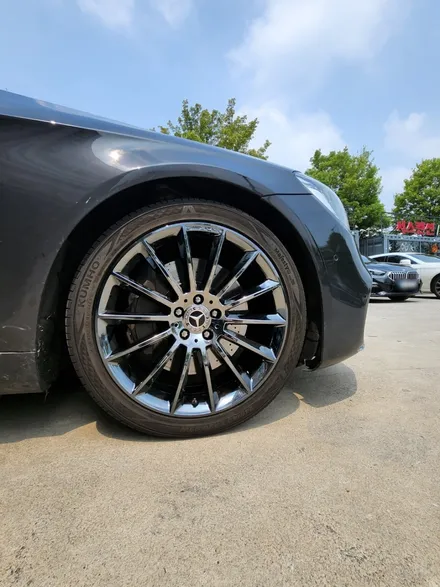 [전주김제 휠복원 첨단타이어]벤츠 560차량 20인치 순정 CLS AMG 블랙스퍼터링크롬 복원휠 튜닝 광주대전휠복원 군산휠복원,충남충북휠복원,서천대천휠복원,여수목포휠복원,전주휠튜닝 / 전주