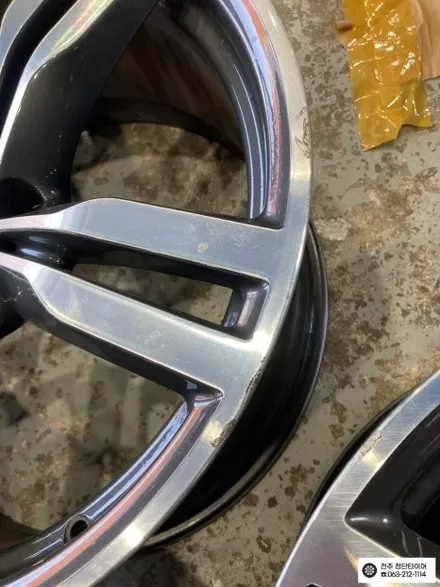 BMW 730ld 순정 20인치 휠 -> 다이아몬드 컷팅 휠복원 튜닝 광주대전휠복원 군산휠복원,충남충북휠복원,서천대천휠복원,여수목포휠복원,전주휠튜닝 / 전주