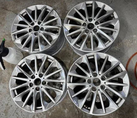 [전주 휠복원 첨단타이어]BMW 118d 순정 17인치 도장휠⇨블랙유광으로 휠복원 김제익산군산휠복원,대전휠복원,광주휠복원,대구휠복원,서천대천휠복원,여수목포휠복원,천안휠복원,휠타이어 / 전주