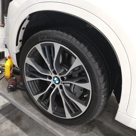 [첨단타이어] BMW X6 M50d 21인치 다이아몬드컷팅 휠복원 / 전주