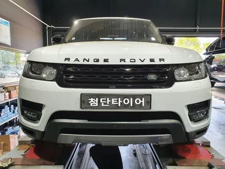 [첨단타이어] 랜드로버 레인지로버 스포츠 21인치 휠복원-전주휠복원,정읍휠복원 익산휠복원, 김제휠복원, 군산휠복원,남원휠,광주휠,충북휠,전남순천휠,대전휠,충남휠,전주타이어,전주튜닝 / 전주