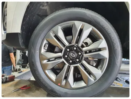 [첨단타이어]모하비 더마스터 순정20인치 신품휠+타이어교체(265/50R20 HP2) / 전주