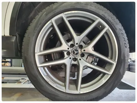 [전주휠복원 첨단타이어] 벤츠GLE350d 쿠페 순정21인치 다이아몬드컷팅 휠복원+ 275/45R21 피넬리 / 전주