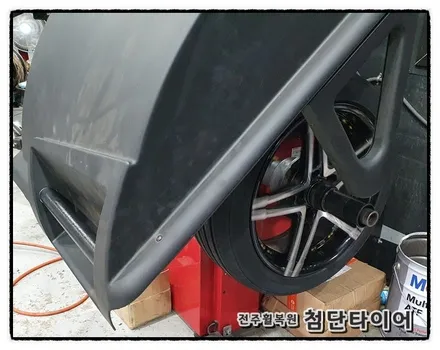 [전주휠복원 첨단타이어] 포르테 17인치 벨센휠-> 로드릭 1458 아산티 블랙폴리쉬 17인치+ 215/45R17 금호 솔루스 TA31) / 전주
