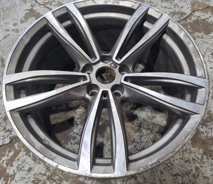 [전주 휠복원 첨단타이어] BMW730d 순정19인치 647M 휠스크래치+휠크랙발생->647M 순정19인치 블랙컷팅 커스텀 복원휠 교체!정읍익산김제휠복원, 군산광주대전휠복원튜닝 / 전주