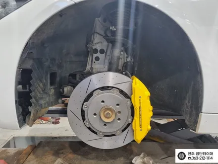 [전주김제 휠복원 첨단타이어]BMW420d CSR 4P브레이크(옐로우캘리퍼+380디스크)+ 리어캘리퍼전용 우레탄도색/사제19인치 굴절발생->442m 블랙유광휠복원+라우펜타이어 튜닝 / 전주