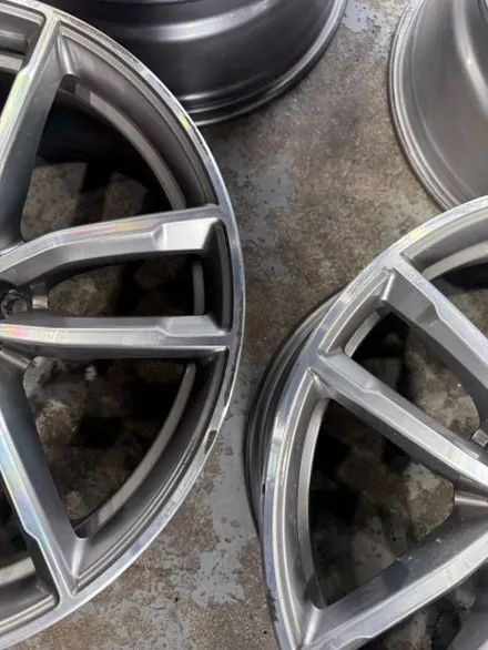 [전주 휠복원 첨단타이어] BMW 5시리즈 G30 순정 18인치 도장휠⇨블랙스퍼터링크롬 커스텀 복원휠로 교체 전주휠튜닝,인치업,휠도색,휠수리,휠용접,휠커스텀,휠타이어,바이크휠튜닝 / 전주