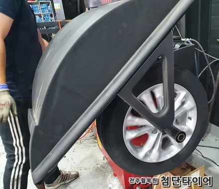 [전주휠복원 첨단타이어]기아 K5 17인치 사제 모모휠-> 순정휠복원+금호타이어 조합!(215/55R17 TA31)-정읍휠,익산김제군산휠,순창남원휠복원,대전휠광주휠복원,충북충남휠 / 전주