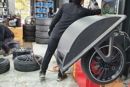[전주휠복원 첨단타이어] 벤츠 CLA45 AMG 4MATIC  HHO수소 엔진카본크리닝/휠크랙+순정19인치 휠용접=휠복원 작업정읍익산김제군산휠복원,대전휠광주휠,충북충남휠,전주튜닝 / 전주