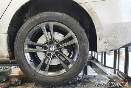 [전주휠복원 첨단타이어] BMW 5GT 순정18인치 ->BMW 3/4시리즈 397 블랙크롬휠복원 교체작업! / 전주