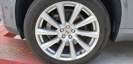 [첨단타이어] 볼보 XC90 20인치 다이아몬드컷팅 휠복원 - / 전주