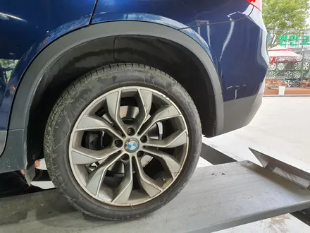 [첨단타이어] BMW X4 20d 순정19인치 다이아몬드컷팅 휠복원 - / 전주