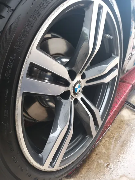 [첨단타이어] BMW 730d 순정 20인치 다이아몬드컷팅 휠복원 / 전주