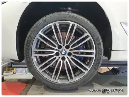 [전주휠복원 첨단타이어]BMW530i 순정19인치->19인치 인치업(BMW 530i  G30 664M 정품+미쉐린타이어 PS4- / 전주
