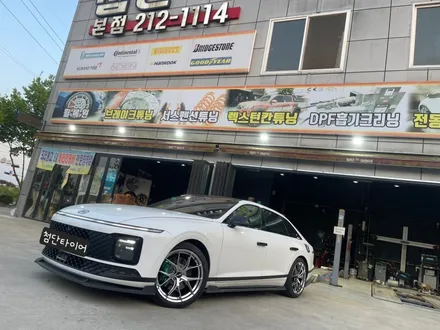 [전주 휠복원 첨단타이어] 현대 디올뉴그랜저 GN7 순정 20인치 블랙크롬 휠⇨바조 FIR 20인치 사제휠 교환/전주브레이크튜닝,캘리퍼도색,휠튜닝,인치업튜닝,휠타이어,1톤튜닝전문 / 전주