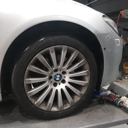 [첨단타이어] BMW 750Li 순정19인치 휠복원 +275/4019 뒷타이어교체 / 전주