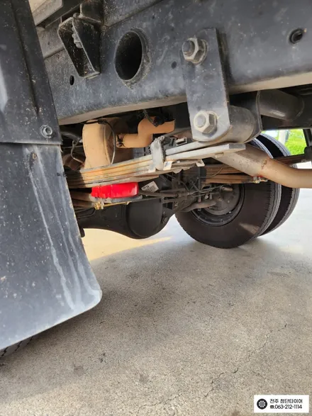 [전주김제 휠복원 첨단타이어] 봉고 1.2톤 애쇼쇼바 + 우레탄 스프링패드 장착 하체보강 튜닝 차체처짐 개선+판스프링보강+하체보강-군산김제익산휠복원, 대전광주휠복원 / 전주