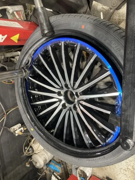 [전주 휠복원 첨단타이어] 벤츠 CLS 300d 19인치 AMG휠 ⇒ CLS 450 20인치 AMG 신형마차휠 인치업 튜닝 김제군산익산휠복원,대전광주휠복원,여수목포휠복원,휠타이어 / 전주