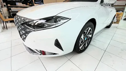 그랜저 하이브리드 Le Blanc (르 블랑) 루마 버텍스 파인뷰 LX7000 (은평구 루마썬팅 버텍스 은평 응암) / 서울 은평구 역촌동