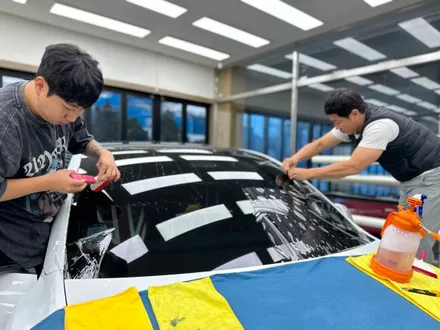 대전 테슬라 모델y 윈드쉴드 시공,전면유리깨짐 미리 보호해요. / 안성, 평택, 오산