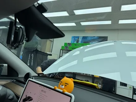대전 테슬라 모델y 윈드쉴드 시공,전면유리깨짐 미리 보호해요. / 안성, 평택, 오산