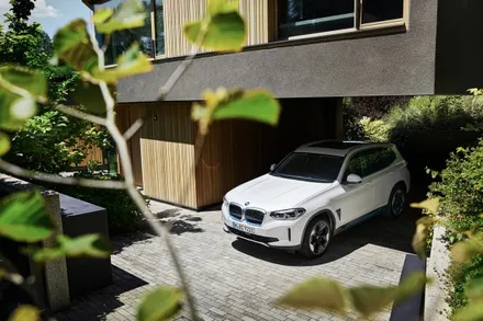2025 BMW iX3  풀체인지 포토 제원 가격 정보 / 경기 안성 원곡