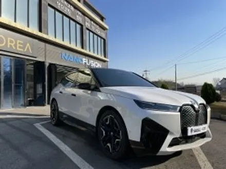 BMW ix 포인트 투톤랩핑 듀오톤도 블랙 ppf 시공으로 / 경기 안성 원곡