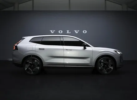 2025 볼보 XC70 하이브리드 출시 포토 정보 / 경기 안성 원곡