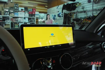 벤츠 GLK 12.3인치 모니터 교체 네비 매립