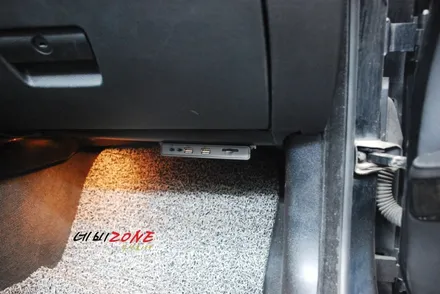 BMW 328i 컨버터블 네비 장착