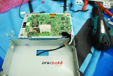 인피니티 G35 블루투스 리시버 작업
