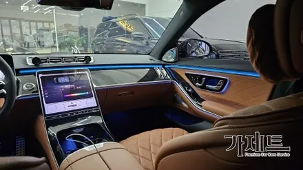 광주 벤츠 S500 S클래스 액티브 엠비언트 및 4D 부메스터 전동트위터 설치장착 튜닝 시공