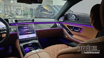 광주 벤츠 S500 S클래스 액티브 엠비언트 및 4D 부메스터 전동트위터 설치장착 튜닝 시공