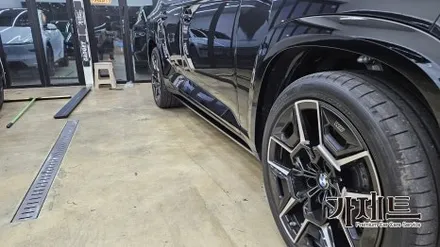 BMW XM 전동 사이드스텝 전용발판 설치장착 튜닝 시공 전문점