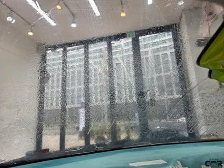 안양썬팅 벤츠 E클래스 전면 썬팅 재시공, 뜨겁고 투명한 유리 \'레인보우 프리미엄 IS200\'으로 품격을 더하다 / 경기 시흥