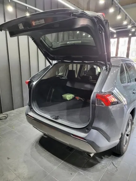 대구 북구 식빵등 토요타 RAV4 하이브리드 메이튼 식빵등 장착과 감성 + 트렁크 간접등 두가지 효과를 한꺼번에 담아보아요~ / 대구 북구 연경동