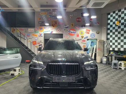 BMW X7 40i  사파이어 블랙 . 크롬딜리트 . 크롬랩핑 / 부천 원미구 상동