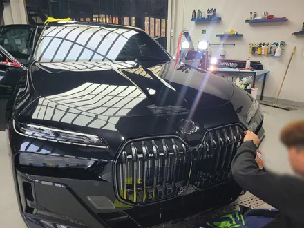 BMW i7 60 / 전체PPF + 전체크롬딜리트 / 부천 원미구 상동