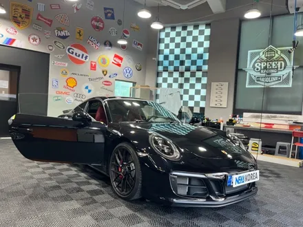 포르쉐 911.2 카레라4 GTS . 알칸트라 핸들, 풀PPF와 윈드쉴드 .저스트쉴드 / 부천 원미구 상동