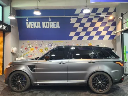 레인지로버 스포츠 SVR . 사틴다크그레이 전체랩핑 / 부천 원미구 상동